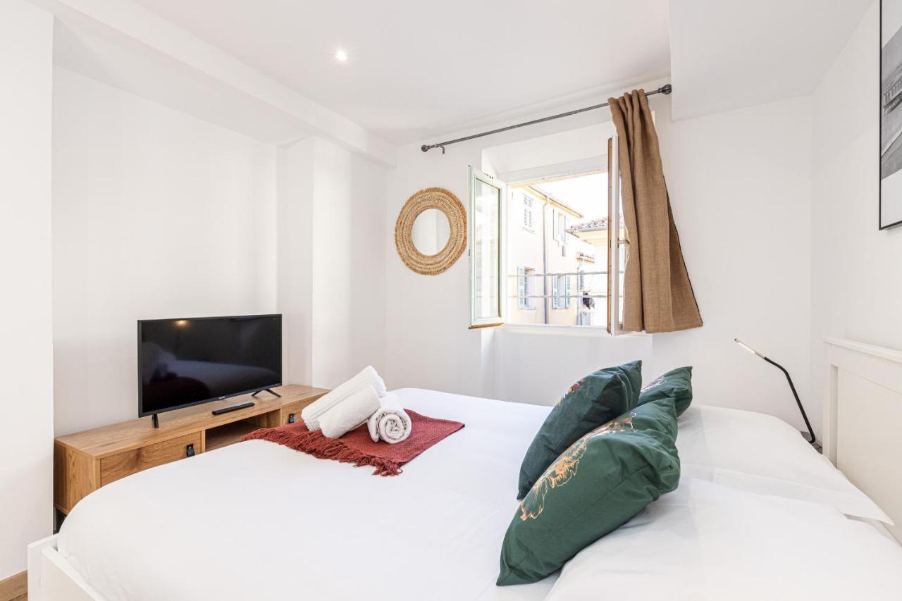 Spacious 2 Bdr Old Town Heart Nisa Exterior foto