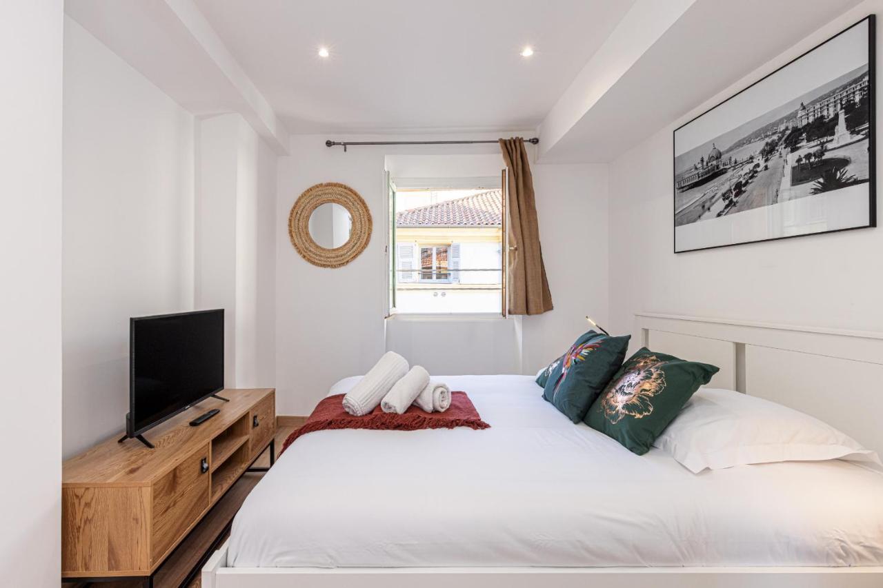 Spacious 2 Bdr Old Town Heart Nisa Exterior foto
